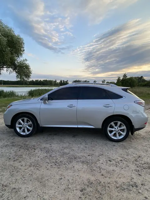 Lexus RX — викуп авто у Харкові