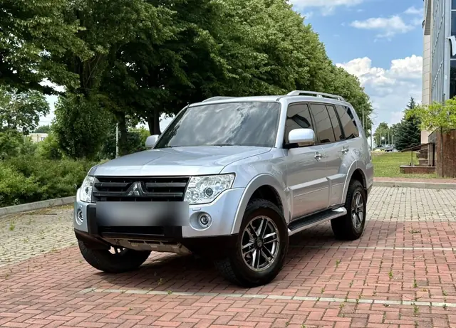 Mitsubishi Pajero Sport — викуп авто у Харкові